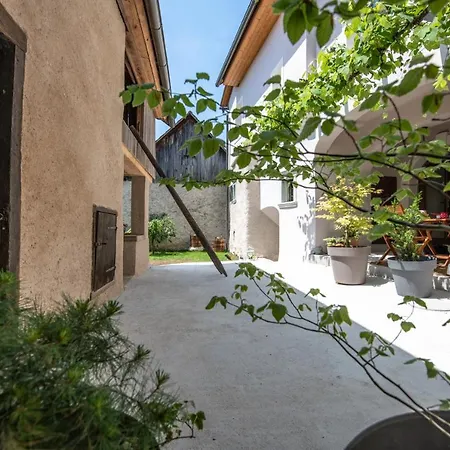 Meznarija * Radovljica